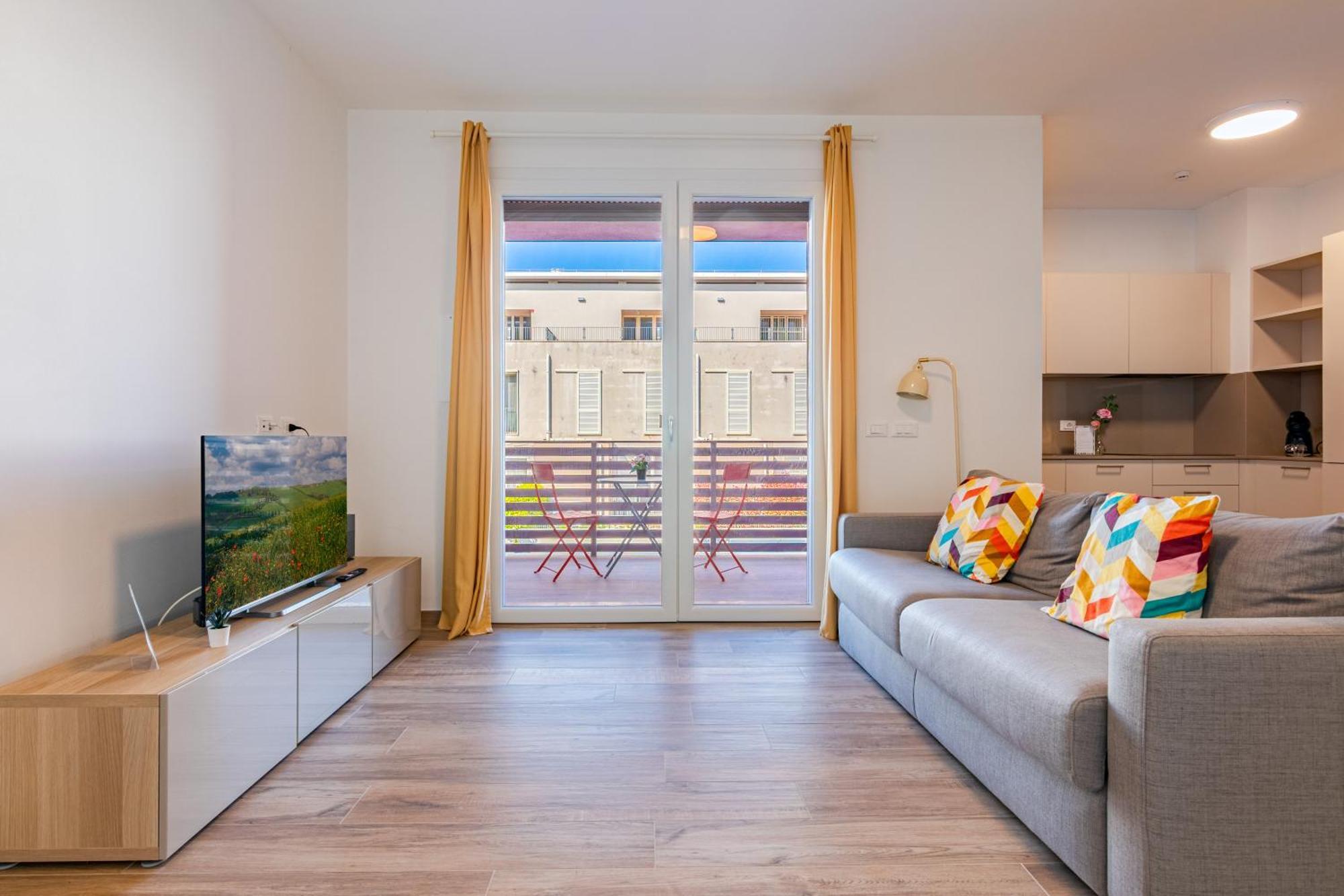 Ltapartments 3- Nuovo Bilocale A 10 Minuti Dalla Torre Lägenhet